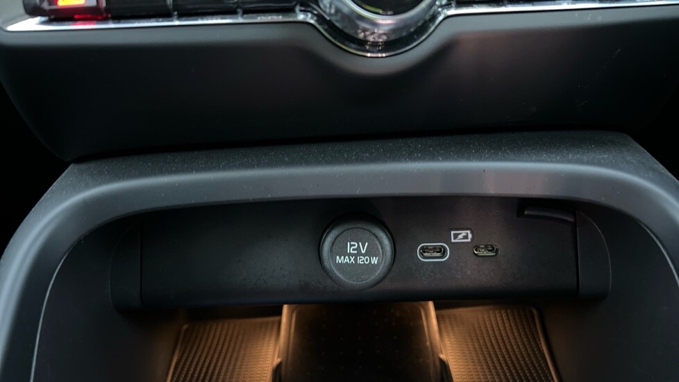 Used Volvo XC40 2024 for sale - 76400729: Photo 48