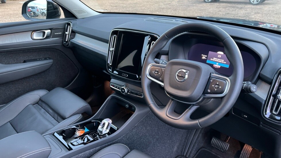 Used Volvo XC40 2024 for sale - 76400729: Photo 5