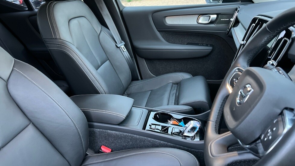 Used Volvo XC40 2024 for sale - 76400729: Photo 9