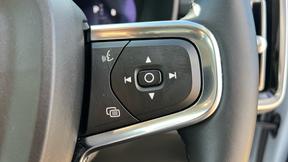 Used Volvo XC40 2025 for sale - 76276555: Photo 19