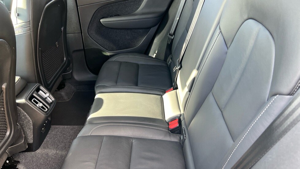 Used Volvo XC40 2025 for sale - 76276555: Photo 38