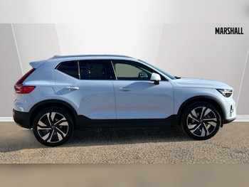 Used Volvo XC40 2025 for sale - 76276555: Photo