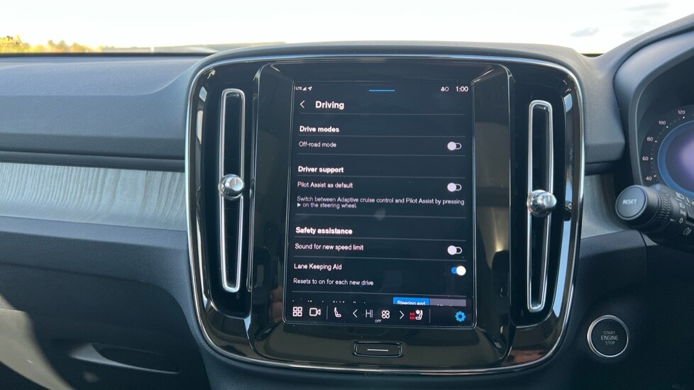 Used Volvo XC40 2025 for sale - 76276555: Photo 41