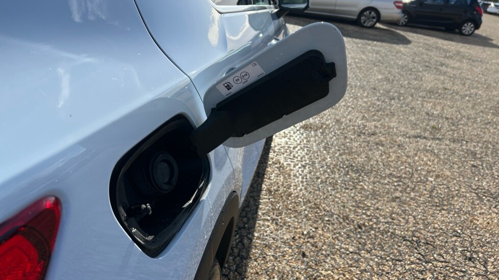 Used Volvo XC40 2025 for sale - 76276555: Photo 42