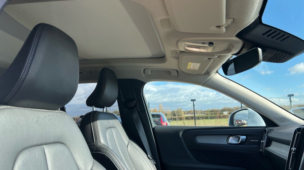 Used Volvo XC40 2025 for sale - 76276555: Photo 44