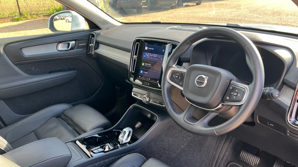 Used Volvo XC40 2025 for sale - 76276555: Photo 5