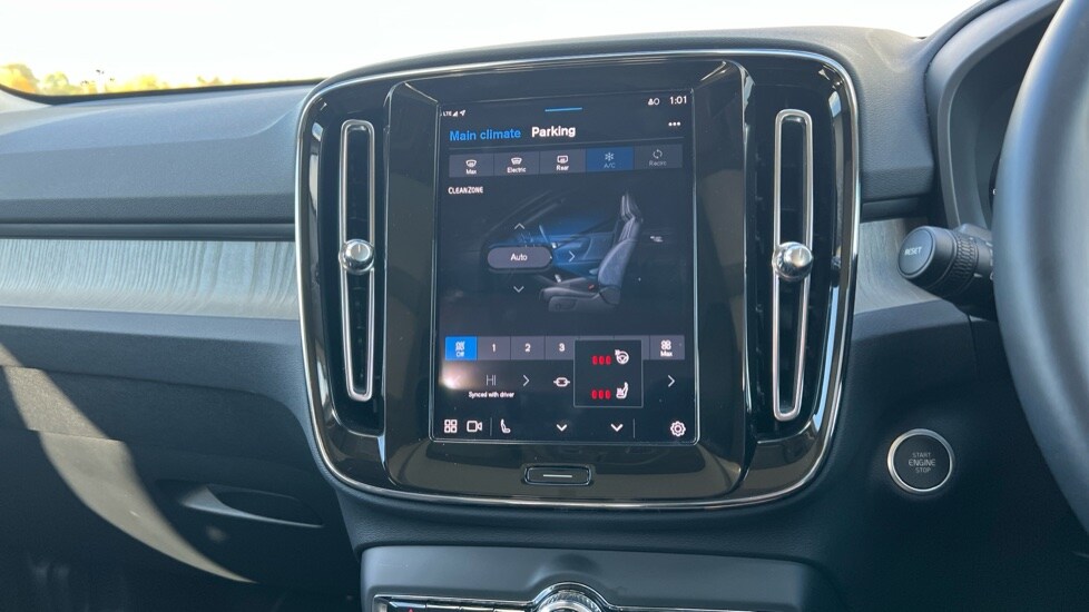 Used Volvo XC40 2025 for sale - 76276555: Photo 50