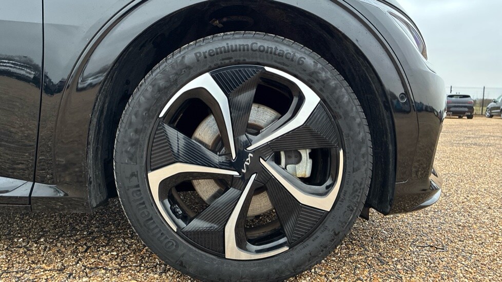 Used Kia EV6 2024 for sale - 77047748: Photo 20