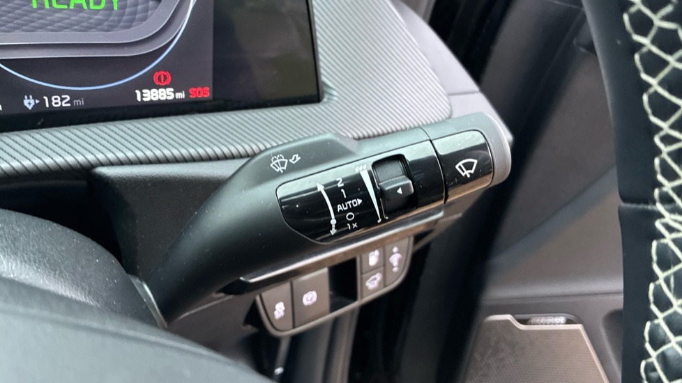 Used Kia EV6 2024 for sale - 77047748: Photo 24