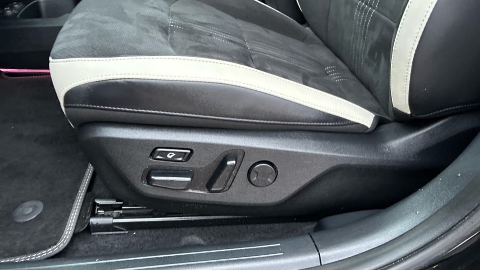 Used Kia EV6 2024 for sale - 77047748: Photo 32