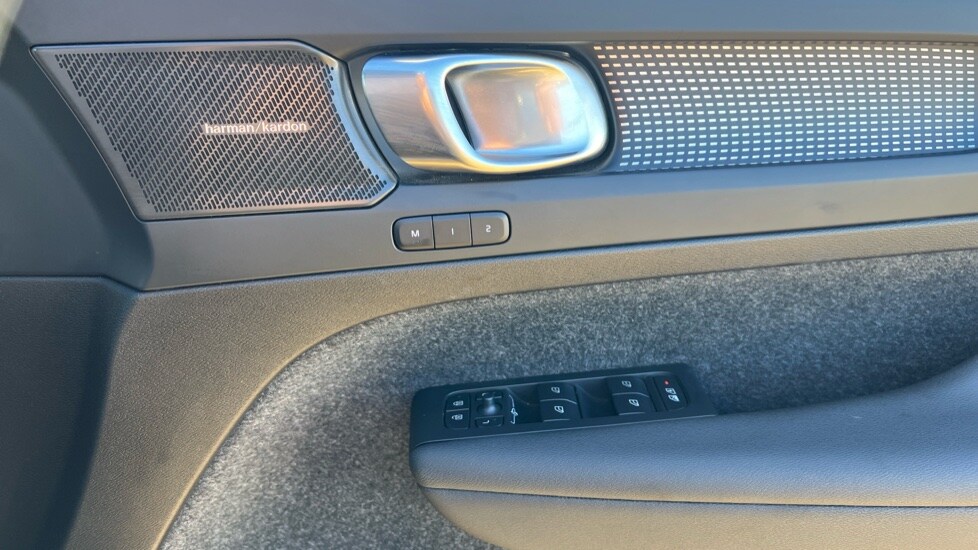 Used Volvo XC40 2024 for sale - 76021875: Photo 15
