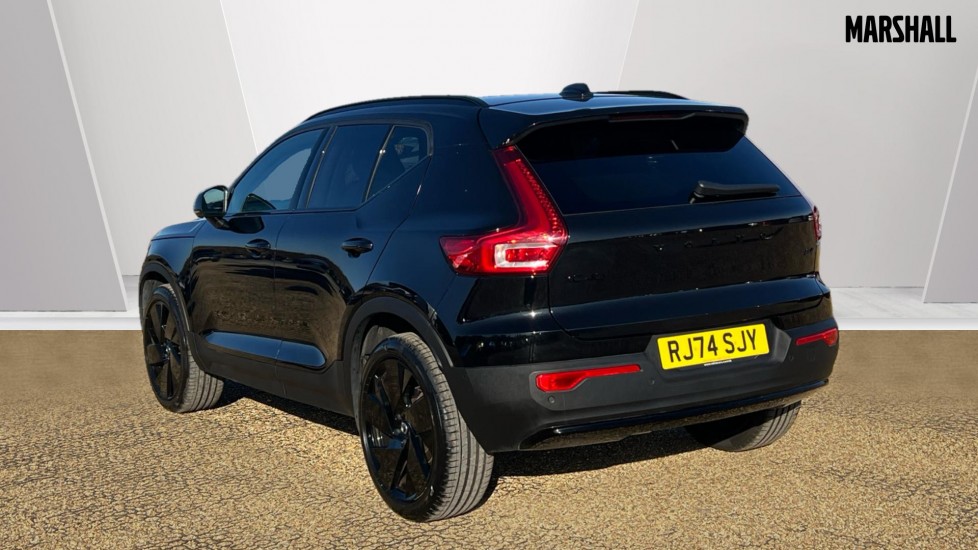 Used Volvo XC40 2024 for sale - 76021875: Photo 2