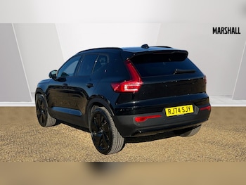 Used Volvo XC40 2024 for sale - 76021875: Photo 2