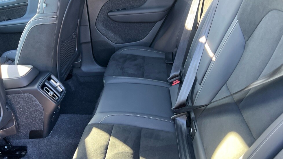 Used Volvo XC40 2024 for sale - 76021875: Photo 38