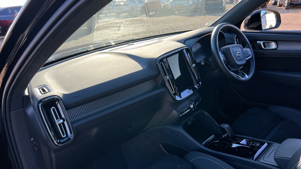 Used Volvo XC40 2024 for sale - 76021875: Photo 4
