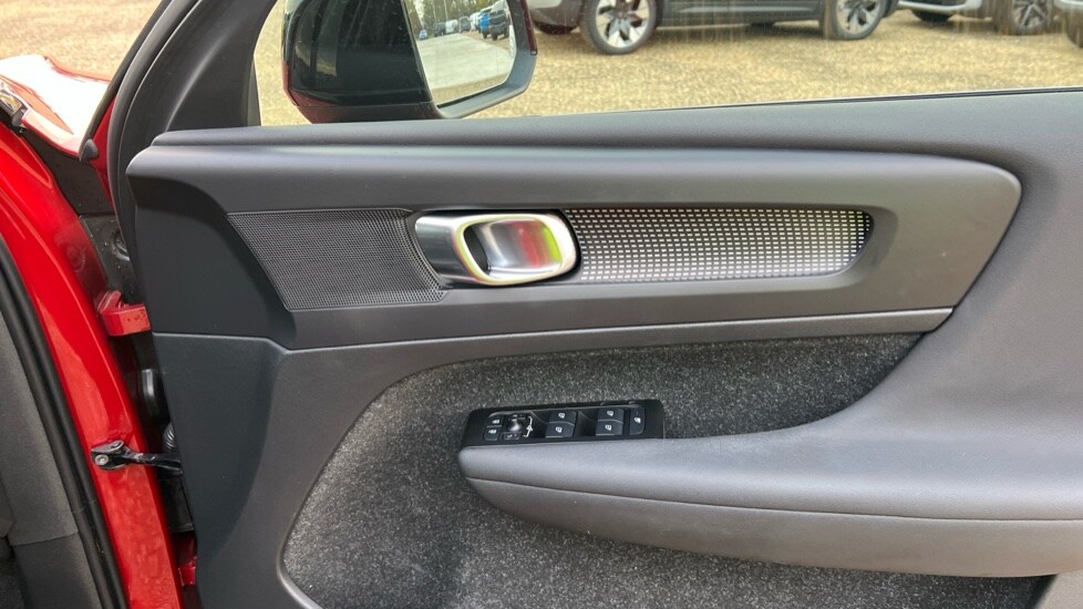 Used Volvo XC40 2021 for sale - 76586966: Photo 15