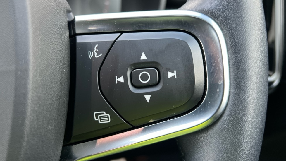 Used Volvo XC40 2021 for sale - 76586966: Photo 19