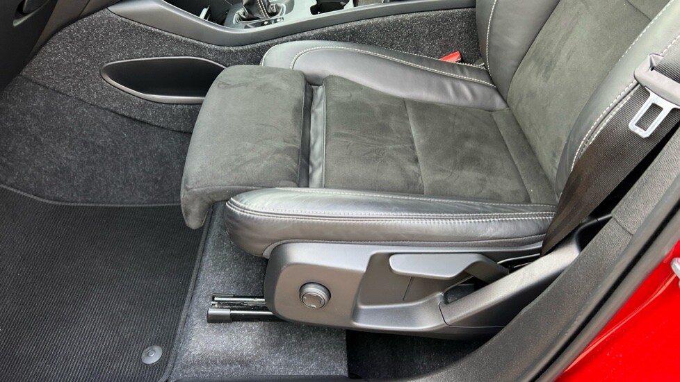 Used Volvo XC40 2021 for sale - 76586966: Photo 32