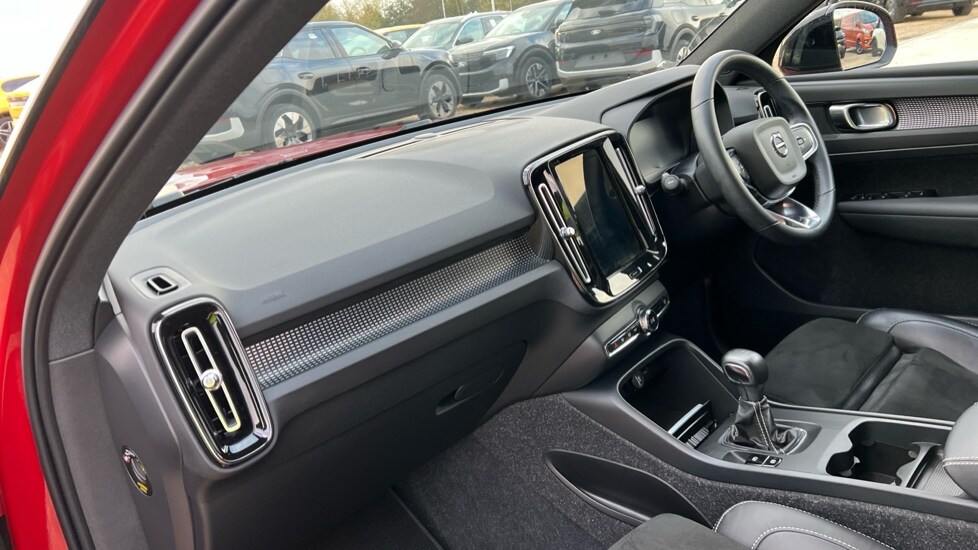 Used Volvo XC40 2021 for sale - 76586966: Photo 4