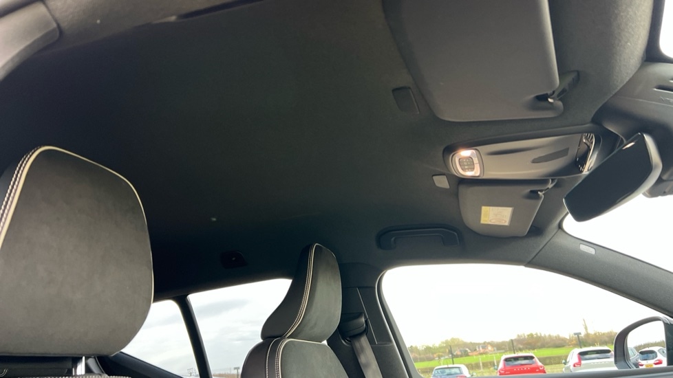 Used Volvo XC40 2021 for sale - 76586966: Photo 44