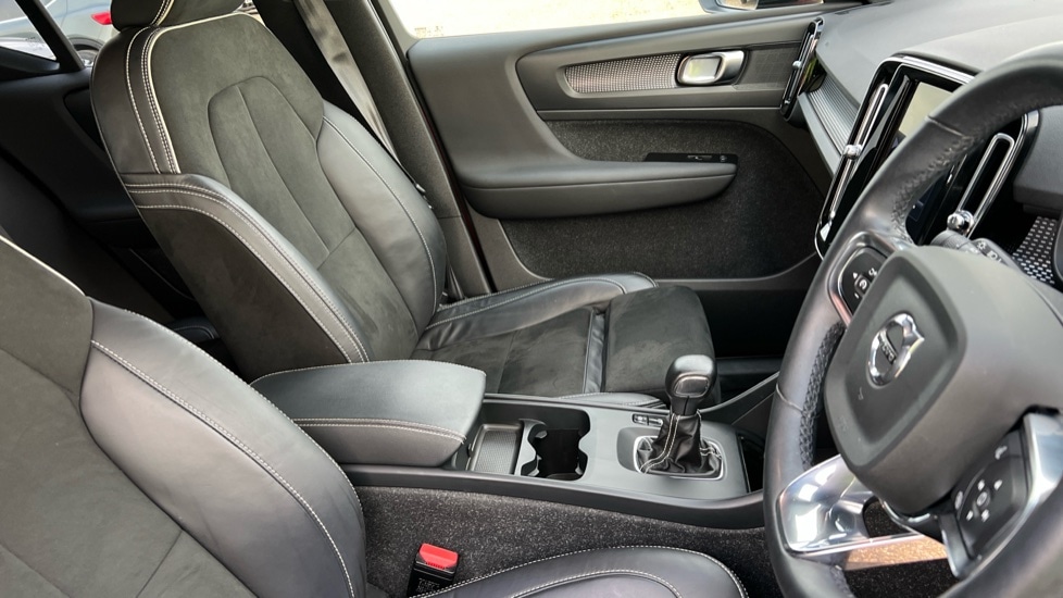 Used Volvo XC40 2021 for sale - 76586966: Photo 9