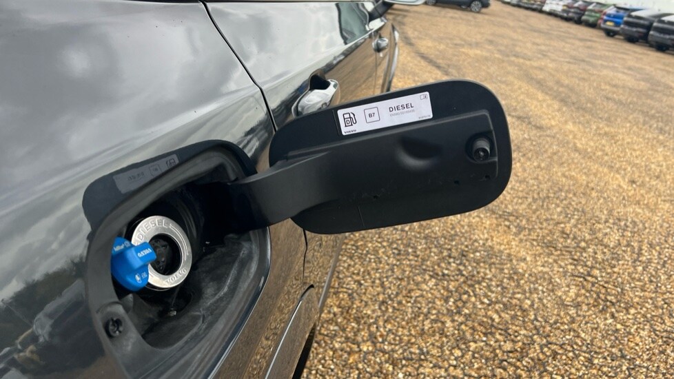 Used Volvo XC90 2018 for sale - 76540120: Photo 42