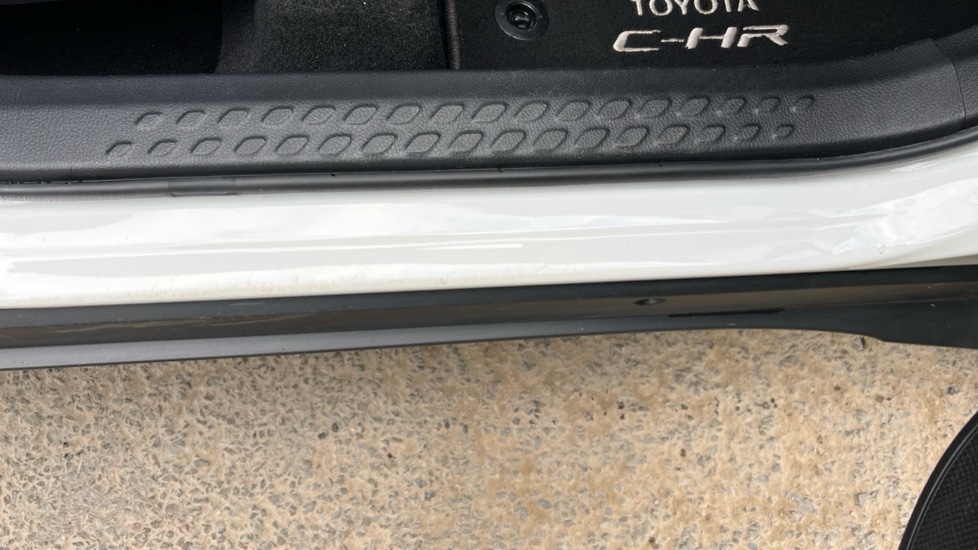 Used Toyota C-HR 2019 for sale - 75595729: Photo 45