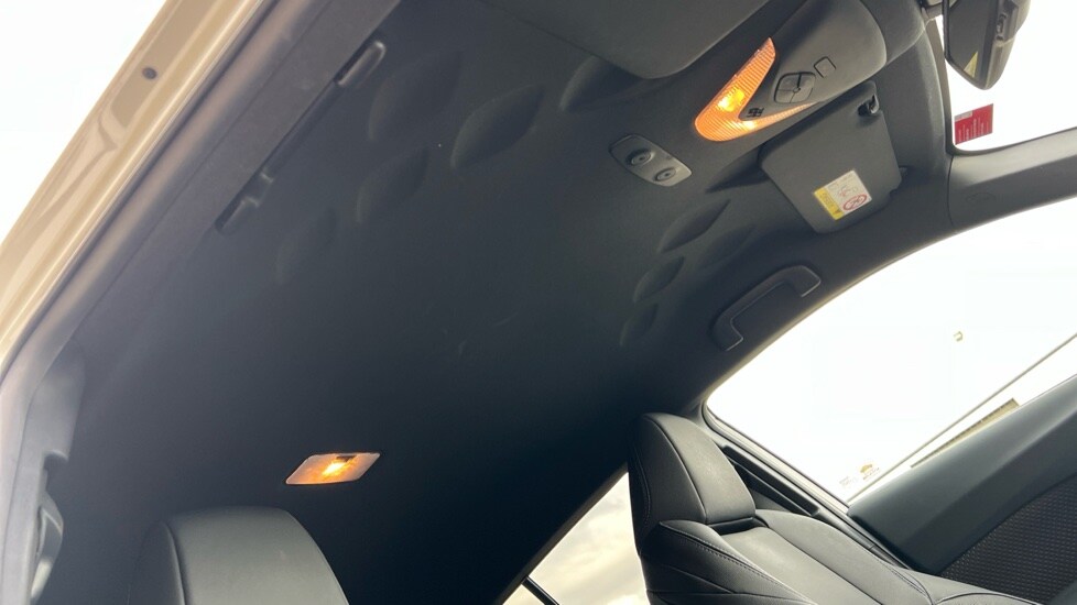 Used Toyota C-HR 2019 for sale - 75595729: Photo 46