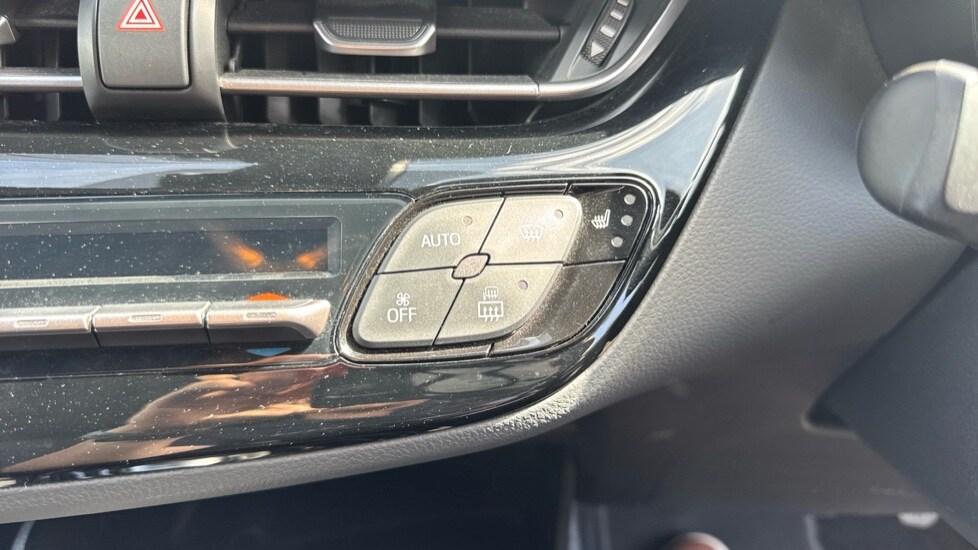Used Toyota C-HR 2019 for sale - 75595729: Photo 54