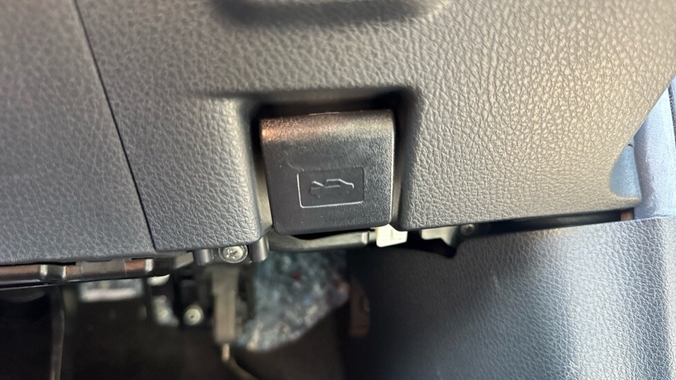 Used Toyota C-HR 2019 for sale - 75595729: Photo 56