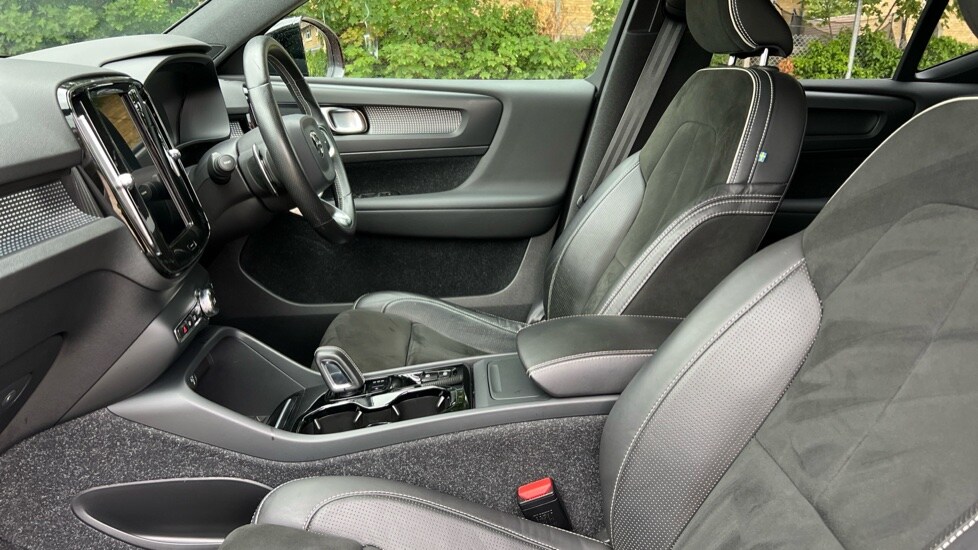 Used Volvo XC40 2020 for sale - 76025363: Photo 36