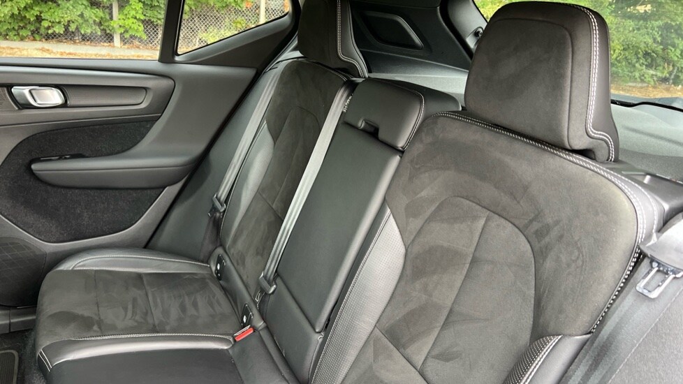 Used Volvo XC40 2020 for sale - 76025363: Photo 40