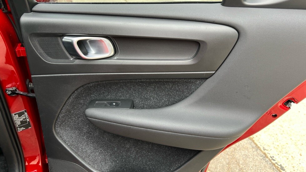 Used Volvo XC40 2020 for sale - 76025363: Photo 44