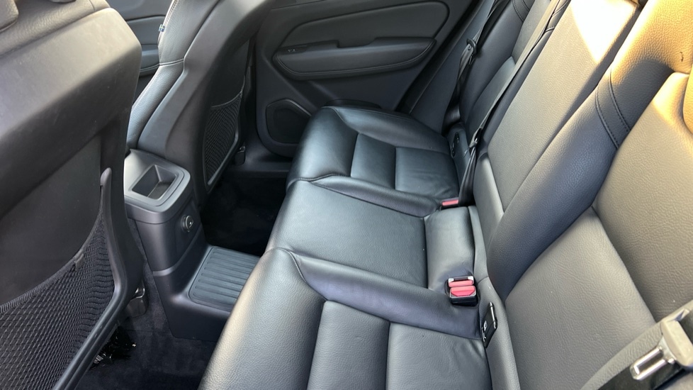 Used Volvo XC60 2023 for sale - 75984836: Photo 10