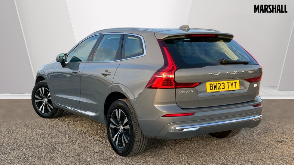 Used Volvo XC60 2023 for sale - 75984836: Photo 2