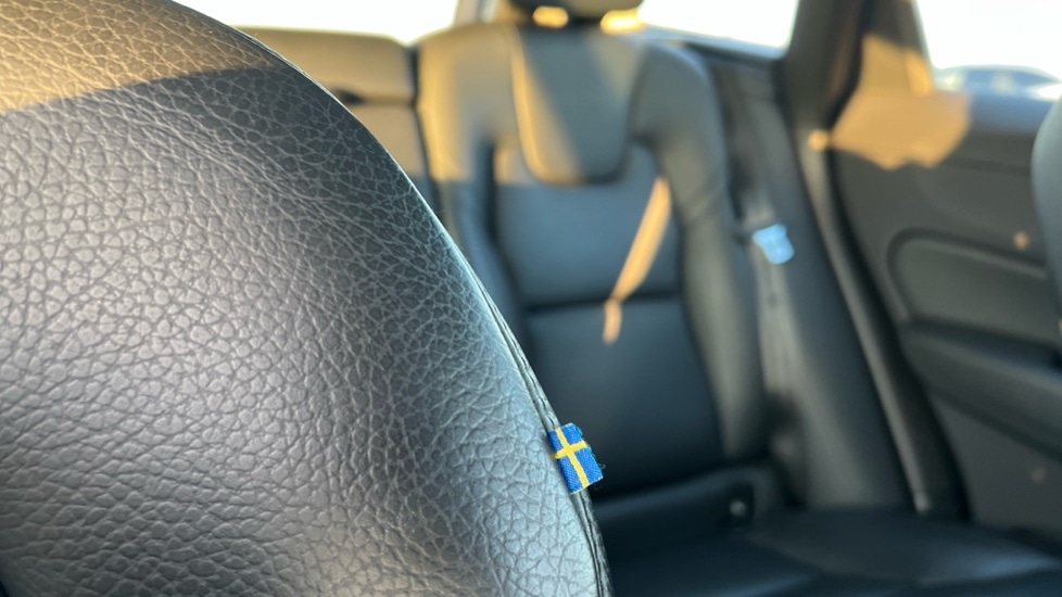 Used Volvo XC60 2023 for sale - 75984836: Photo 27