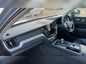 Used Volvo XC60 2023 for sale - 75984836: Photo 4