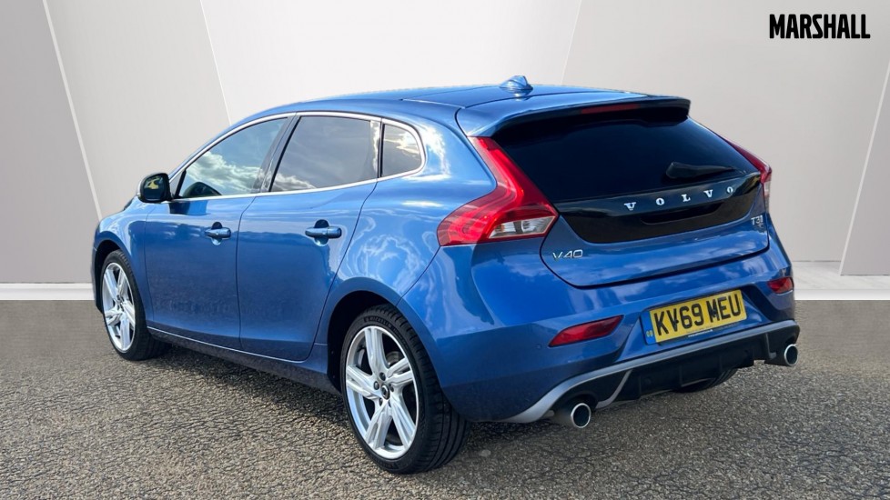 Used Volvo V40 2019 for sale - 75984858: Photo 2