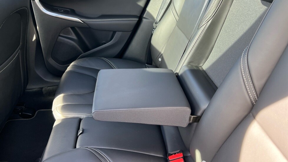 Used Volvo V40 2019 for sale - 75984858: Photo 31