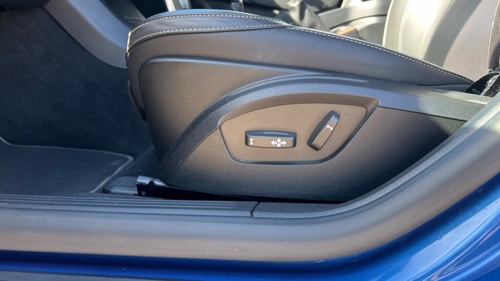 Used Volvo V40 2019 for sale - 75984858: Photo 32
