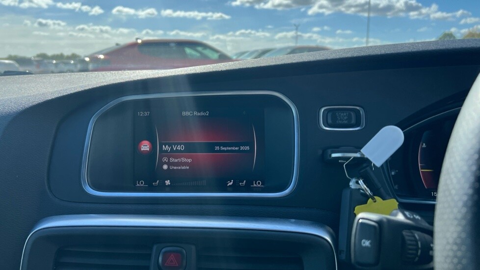 Used Volvo V40 2019 for sale - 75984858: Photo 40