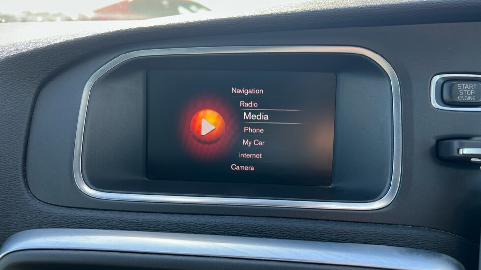 Used Volvo V40 2019 for sale - 75984858: Photo 53