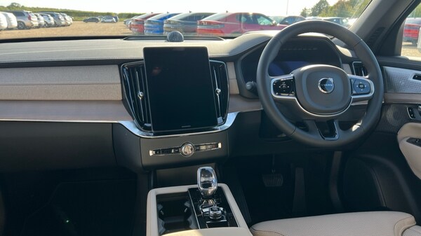 Used Volvo XC90 2025 for sale - 76116756: Photo 21