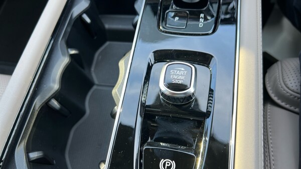Used Volvo XC90 2025 for sale - 76116756: Photo 28