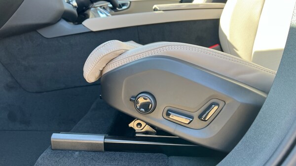 Used Volvo XC90 2025 for sale - 76116756: Photo 32