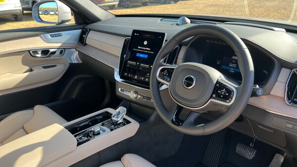 Used Volvo XC90 2025 for sale - 76116756: Photo 5
