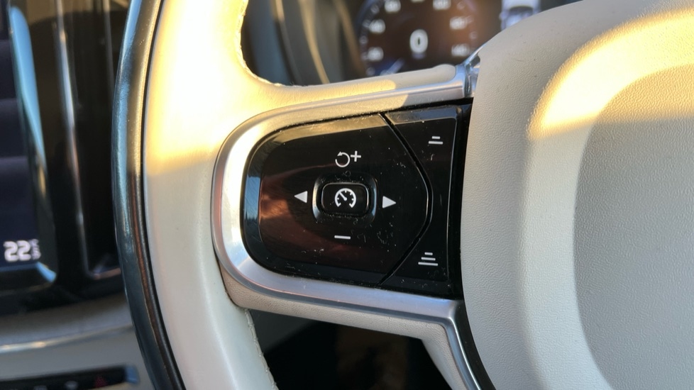 Used Volvo XC60 2017 for sale - 76672569: Photo 18