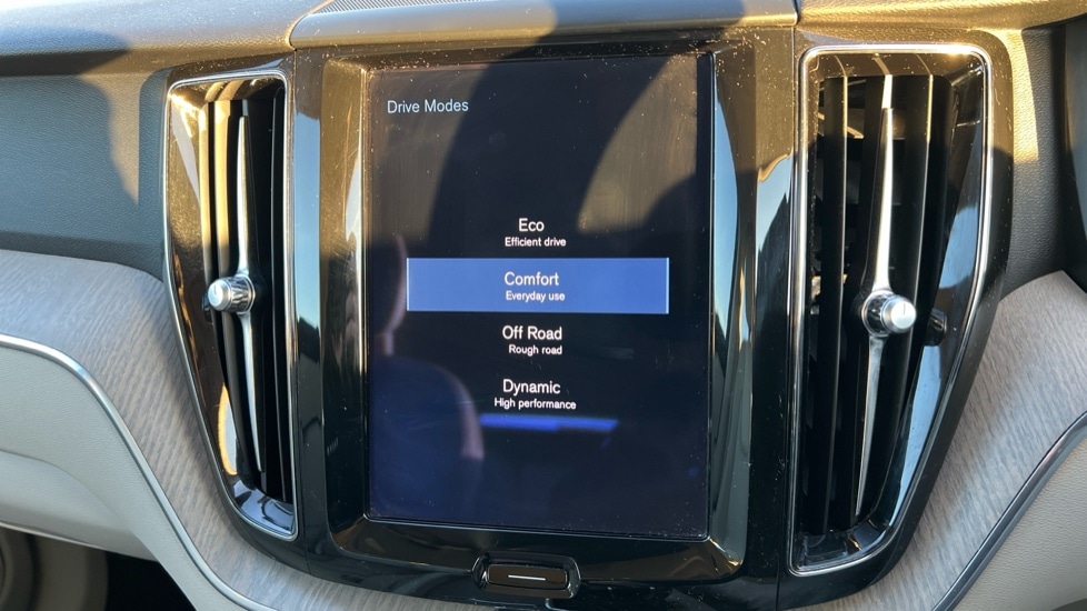 Used Volvo XC60 2017 for sale - 76672569: Photo 41