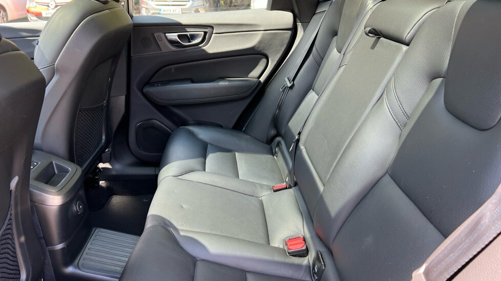 Used Volvo XC60 2021 for sale - 76044439: Photo 10