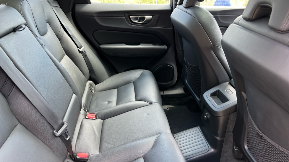 Used Volvo XC60 2021 for sale - 76044439: Photo 32